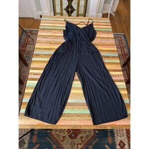 Hollister L Black Wide Leg Cropped Jumpsuit Strappy Tank Viscose Romper 1 Pc